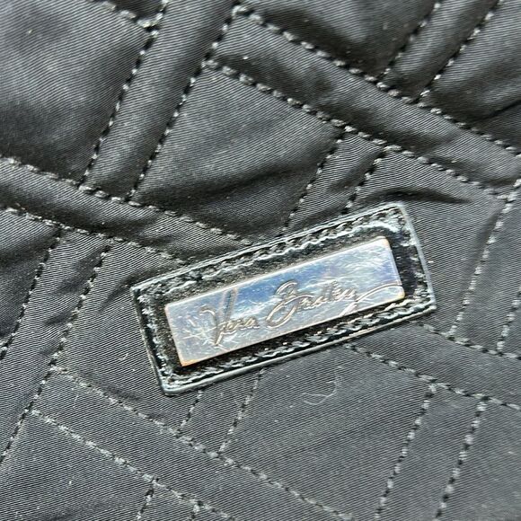 0327 Vera Bradley black bucket shoulder bag - Picture 6 of 12